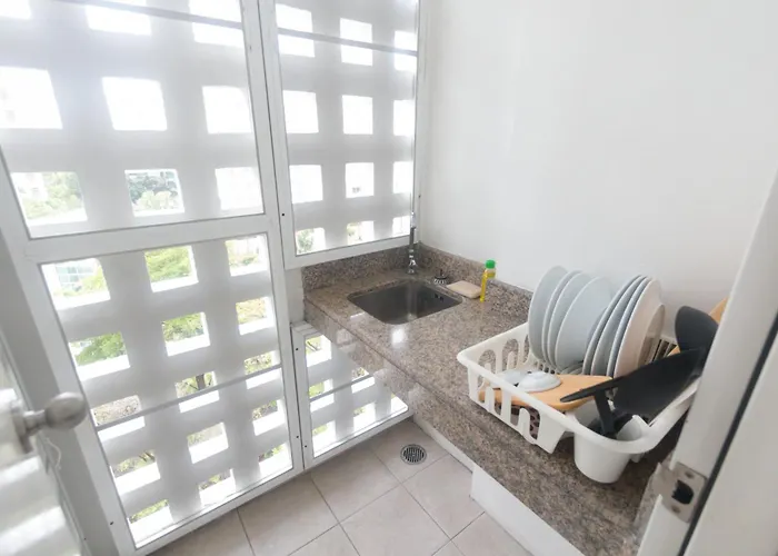 I-house Laguna Garden Rca - Behind Sukhumvit Thonglor Asoke Emporium Hospital Piyavet Hospital Makkasan Airport Link Mrt Sky Train * 방콕