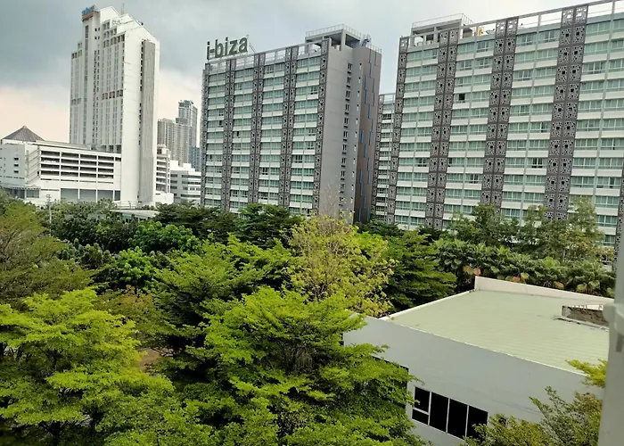 I-house Laguna Garden Rca - Behind Sukhumvit Thonglor Asoke Emporium Hospital Piyavet Hospital Makkasan Airport Link Mrt Sky Train 아파트 *